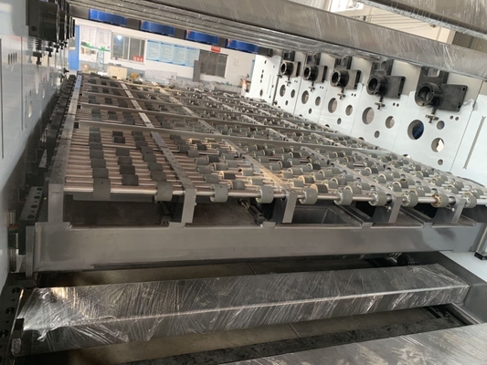 Máquina de corte de caja de cartón corrugado de cuatro colores de alta velocidad para la fabricación de cajas