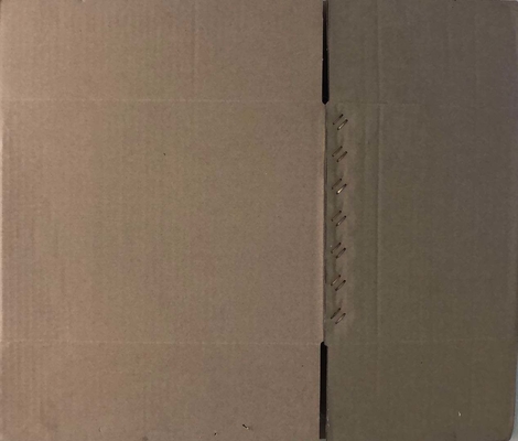 Máquina de caja de cartón ondulado de costura y grapadora semiautomática