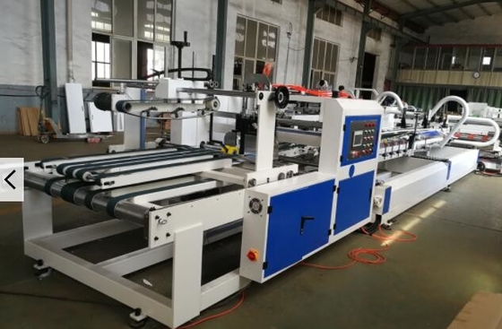Máquina de pegamento de carpetas de cartón de consumo con Schneider Electric