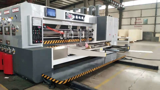 El poder más elevado 3KW acanaló la máquina de la caja del cartón para la industria de empaquetado