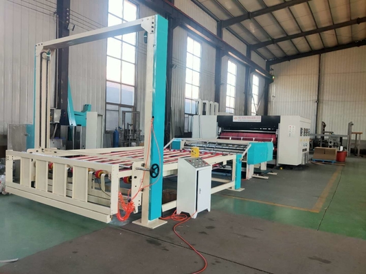 La impresora Slotter Die Cutter de Flexo de cuatro colores da fruto la fabricación de cajas 220v de la pizza de los paquetes